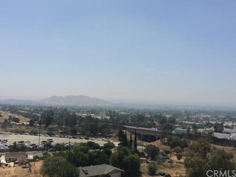 3525 Manor Dr, Riverside, CA 92509 photo 4