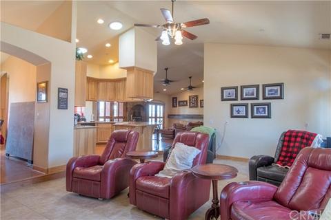 9242 Valencia St, Phelan, CA 92371 photo 20