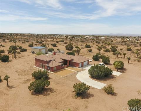 9242 Valencia St, Phelan, CA 92371 photo 9