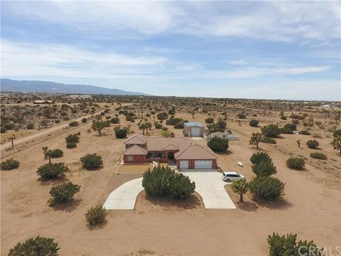9242 Valencia St, Phelan, CA 92371 photo 10