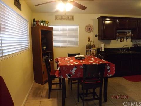 362 E King St, Rialto, CA 92376 photo 6
