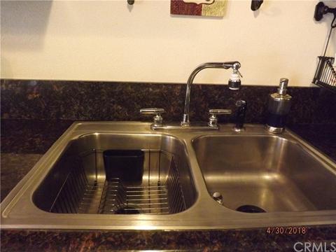 362 E King St, Rialto, CA 92376 photo 9