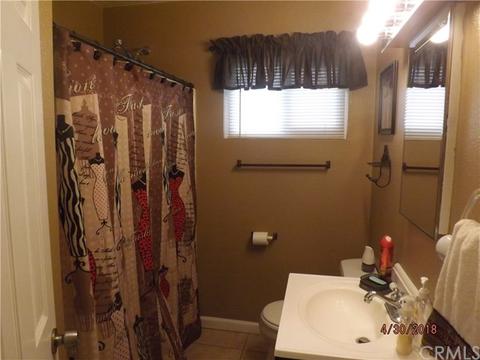 362 E King St, Rialto, CA 92376 photo 28