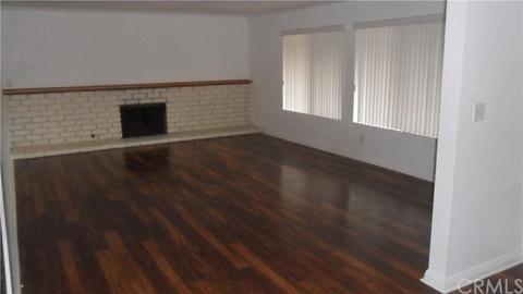 2052 Carlton Pl, Riverside, CA 92507 photo 2