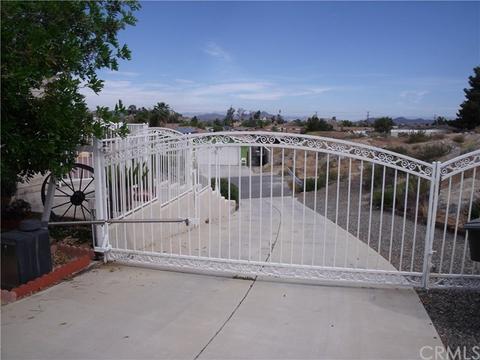 632 Dove Dr, Perris, CA 92570 photo 2