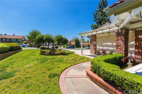 1153 Tolkien Rd, Riverside, CA 92506 photo 4
