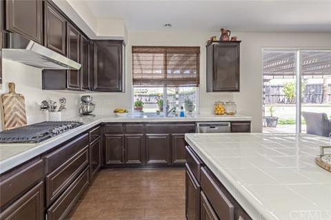 9489 Capitan Ct, Riverside, CA 92508 photo 21