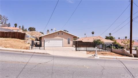 1074 Navajo Rd, Perris, CA 92570 photo 4