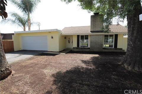 12554 Warbler Ave, Grand Terrace, CA 92313 photo 2