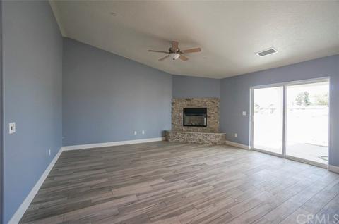 14640 Pendleton St, Hesperia, CA 92345 photo 4