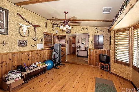 8119 Del Ct, Phelan, CA 92371 photo 29