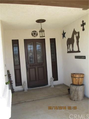 8119 Del Ct, Phelan, CA 92371 photo 4