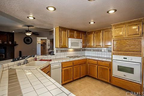8119 Del Ct, Phelan, CA 92371 photo 34