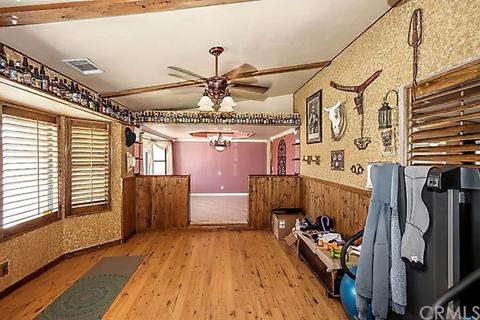 8119 Del Ct, Phelan, CA 92371 photo 28
