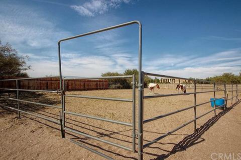 8119 Del Ct, Phelan, CA 92371 photo 20