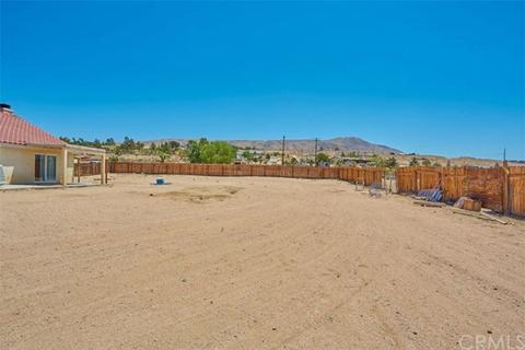 22429 Yamaha Way, Apple Valley, CA 92307 photo 6