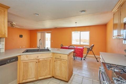 22429 Yamaha Way, Apple Valley, CA 92307 photo 18