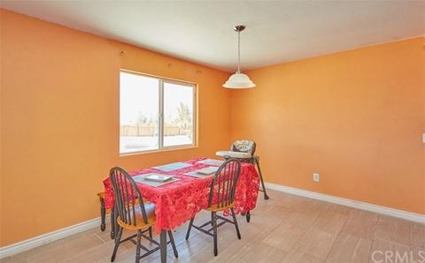 22429 Yamaha Way, Apple Valley, CA 92307 photo 14