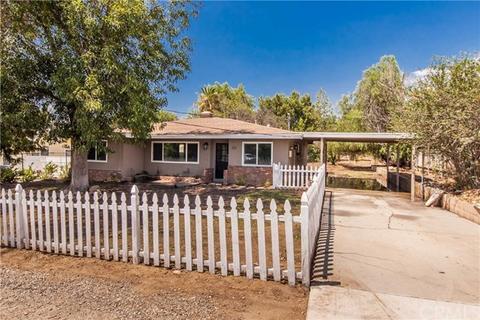 2211 Mentone Blvd, Mentone, CA 92359 photo 2
