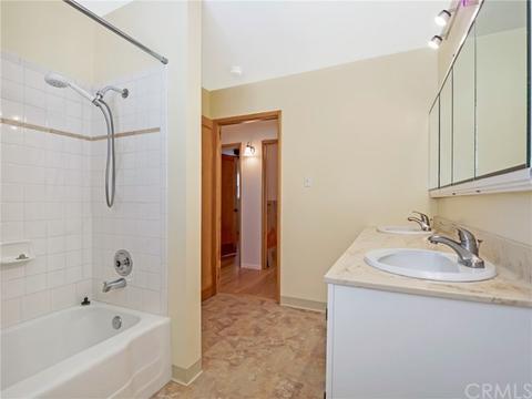 9624 Palmetto Ave, Fontana, CA 92335 photo 11