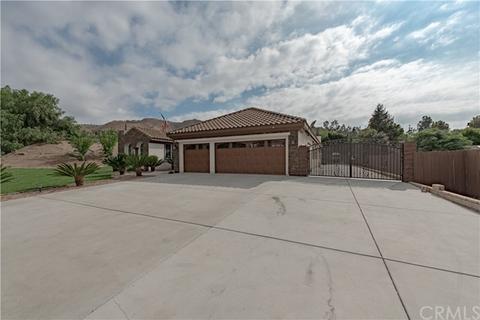 2416 Lyon Ave, Riverside, CA 92503 photo 3