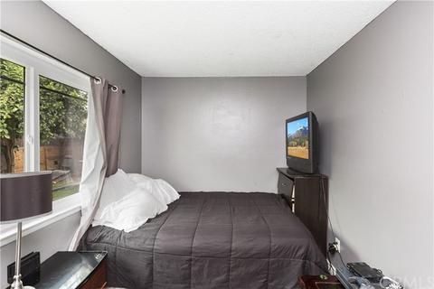 4036 Honeysuckle St, Riverside, CA 92501 photo 15
