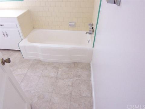 438 W 34th St, San Bernardino, CA 92405 photo 9