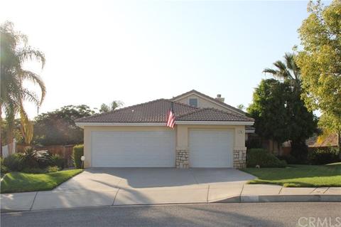 7436 W W Wind Ct, Highland, CA 92346 photo 1