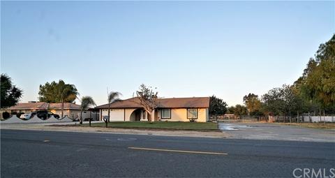 2471 Wilson Ave, Perris, CA 92571 photo 2