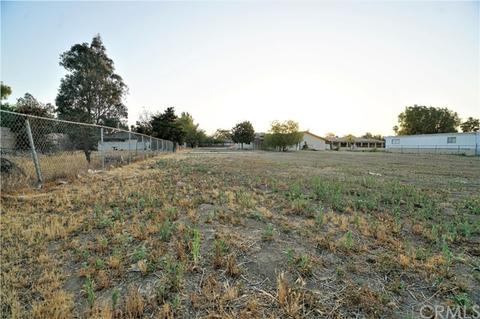 2471 Wilson Ave, Perris, CA 92571 photo 5