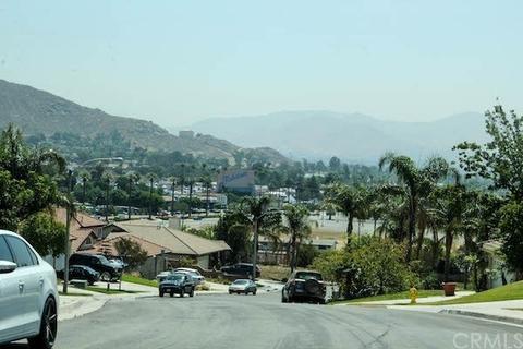 6654 Owl Ct, Riverside, CA 92509 photo 10