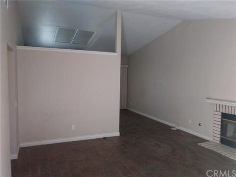 755 Clearwater Dr, Perris, CA 92571 photo 2