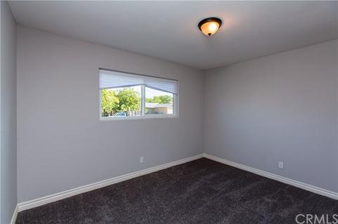 806 W 2nd St, Rialto, CA 92376 photo 16