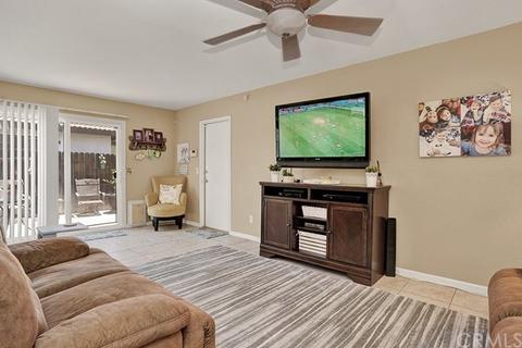 14278 Moonridge Dr, Riverside, CA 92503 photo 4
