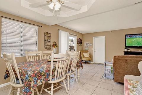 14278 Moonridge Dr, Riverside, CA 92503 photo 6
