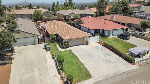 14278 Moonridge Dr, Riverside, CA 92503 photo 3