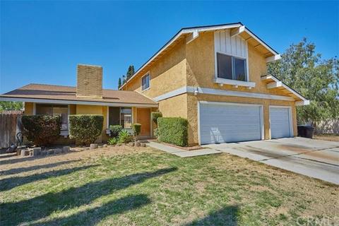 850 Wedgewood Ct, Rialto, CA 92376 photo 2