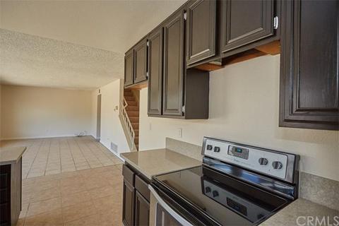 850 Wedgewood Ct, Rialto, CA 92376 photo 12
