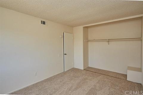850 Wedgewood Ct, Rialto, CA 92376 photo 18