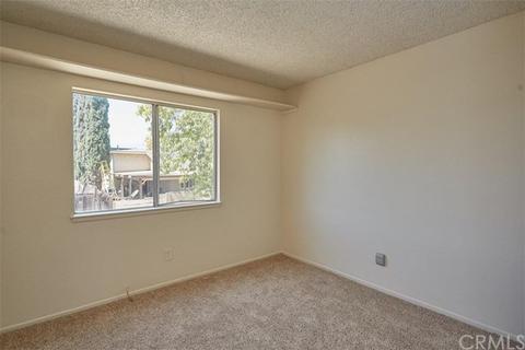 850 Wedgewood Ct, Rialto, CA 92376 photo 19