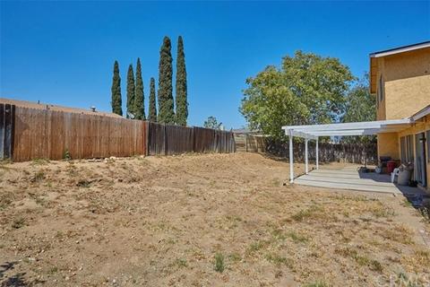 850 Wedgewood Ct, Rialto, CA 92376 photo 27
