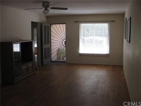 217 Clair Ct, Banning, CA 92220 photo 2