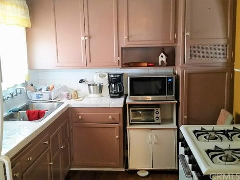 276 E Olive St, San Bernardino, CA 92410 photo 3