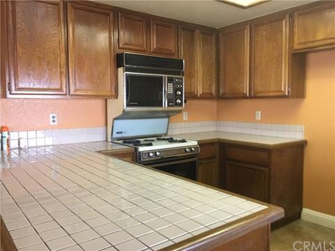 2070 N Shorewood Ave, Upland, CA 91784 photo 21
