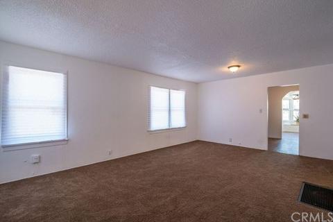 1829 Spring Garden St, Riverside, CA 92507 photo 4