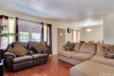 1489 Kearney St, Riverside, CA 92501 photo 1