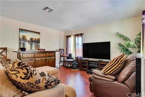 1489 Kearney St, Riverside, CA 92501 photo 2