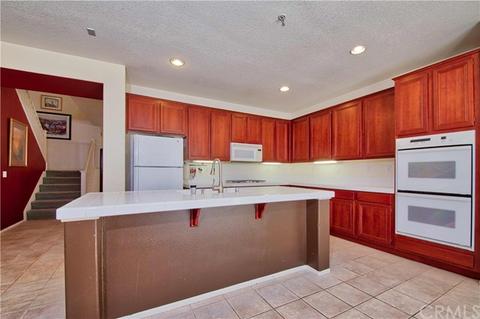 13622 Burnside Pl, Fontana, CA 92336 photo 2