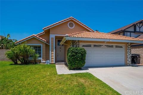 3137 Nutmeg Dr, Corona, CA 92882 photo 1