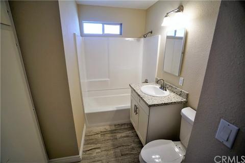 17426 Holly Dr, Fontana, CA 92335 photo 7